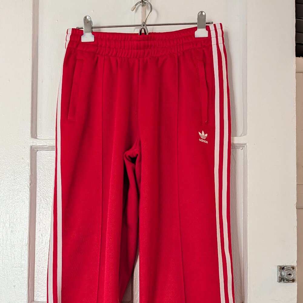 Highwasited Adidias Firebird Red Trackpants